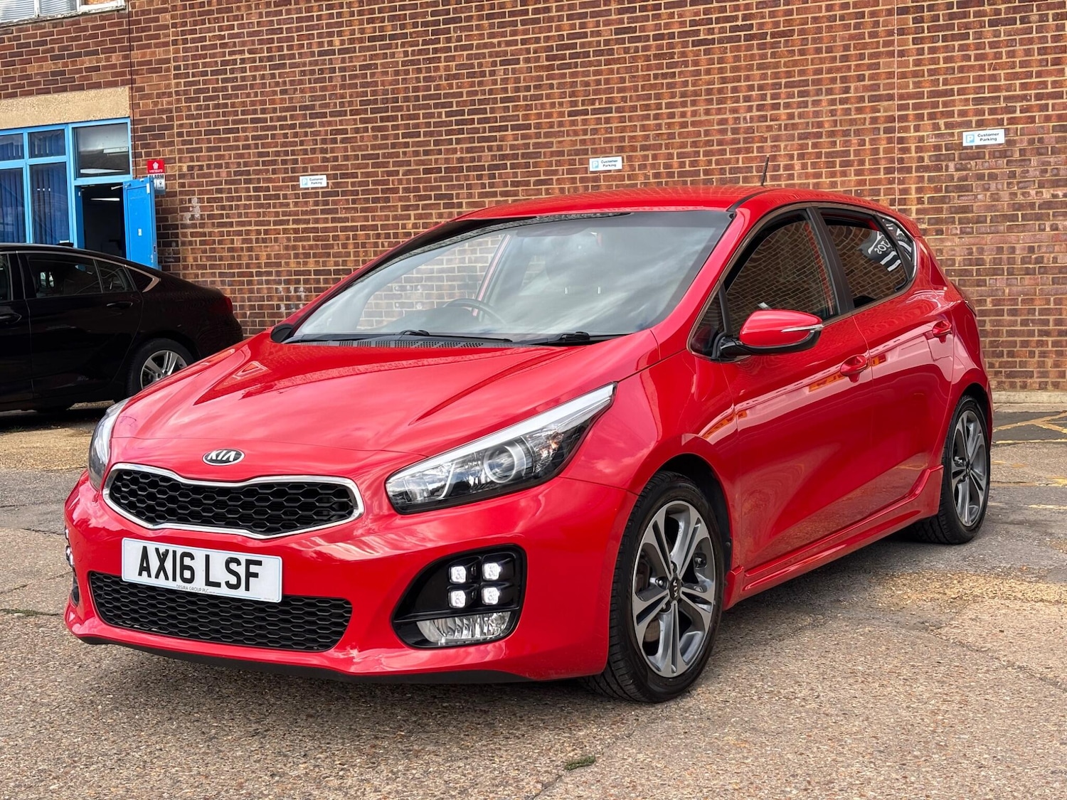 Used Kia Ceed 2016 for sale - 76899105: Photo 2