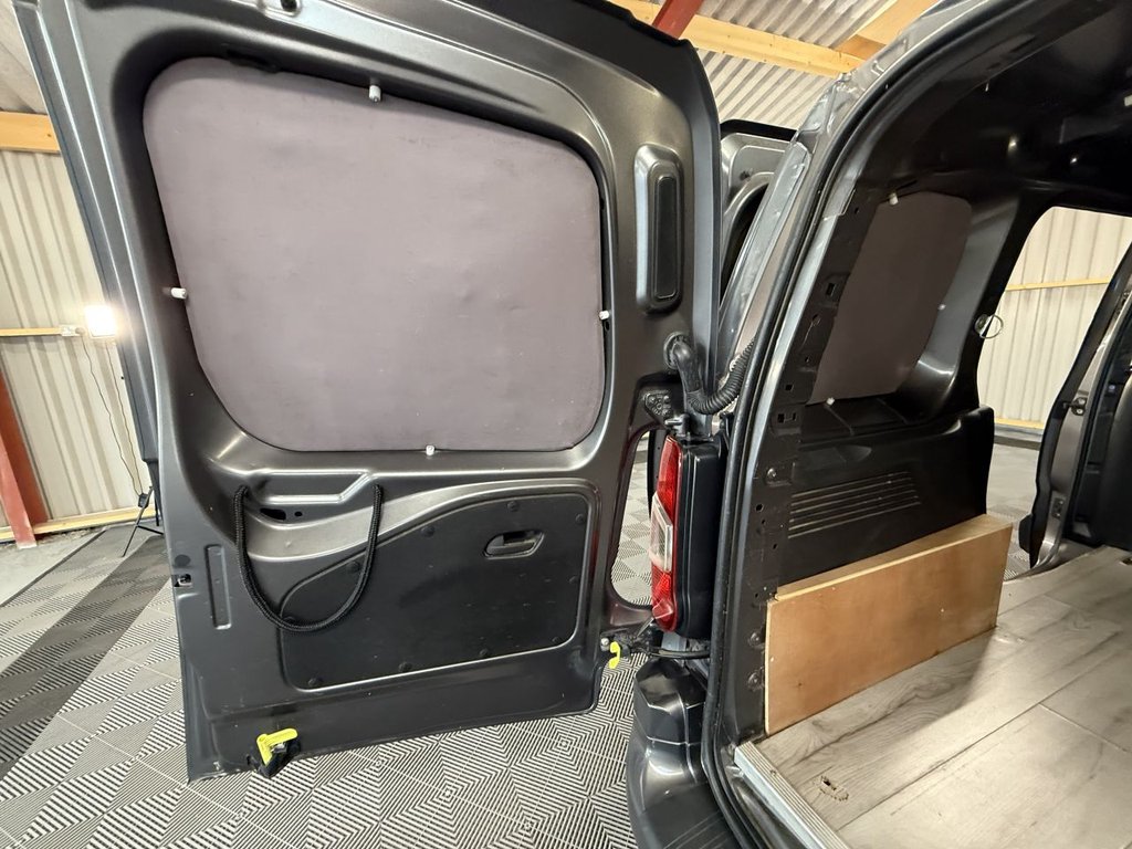 Used Peugeot Partner 2019 for sale - 76546436: Photo 49