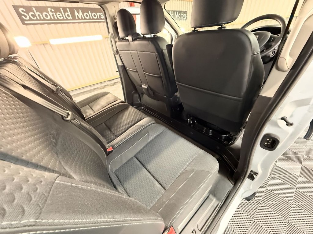 Used Vauxhall Vivaro 2019 for sale - 77360239: Photo 40