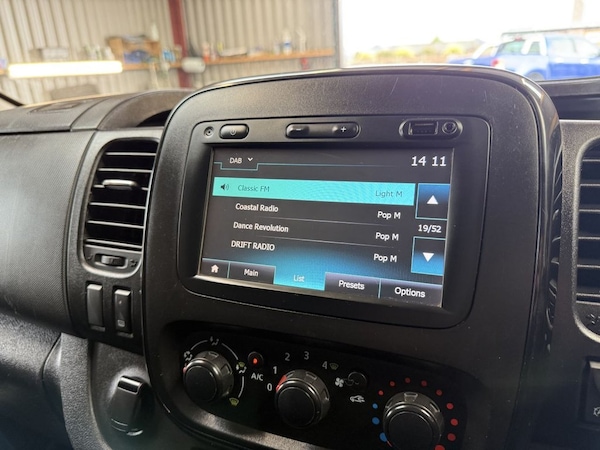 Used Vauxhall Vivaro 2018 for sale - 76173367: Photo 44