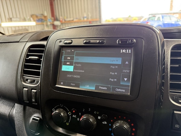 Used Vauxhall Vivaro 2018 for sale - 76173367: Photo 45