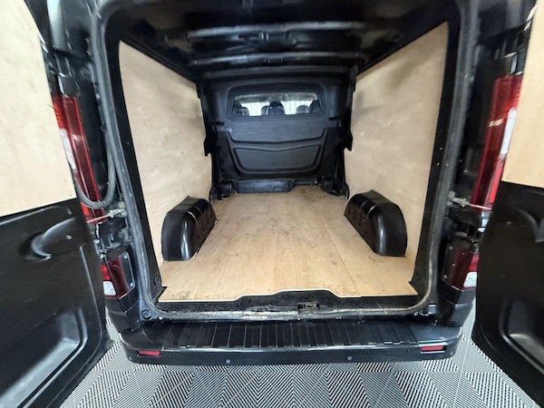 Used Vauxhall Vivaro 2018 for sale - 76173367: Photo 8