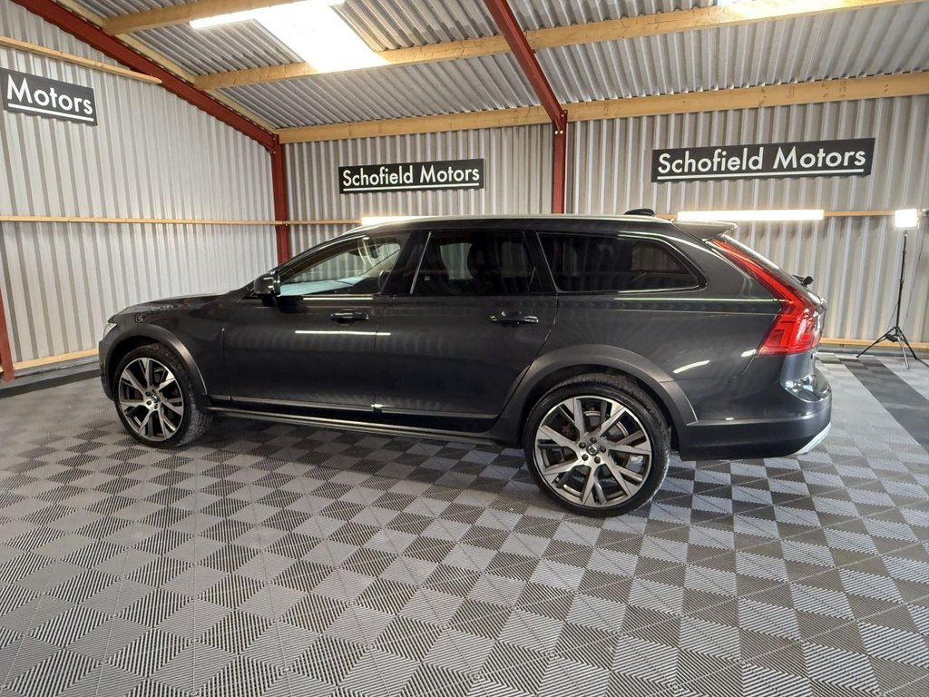Used Volvo V90 2018 for sale - 76048428: Photo 32