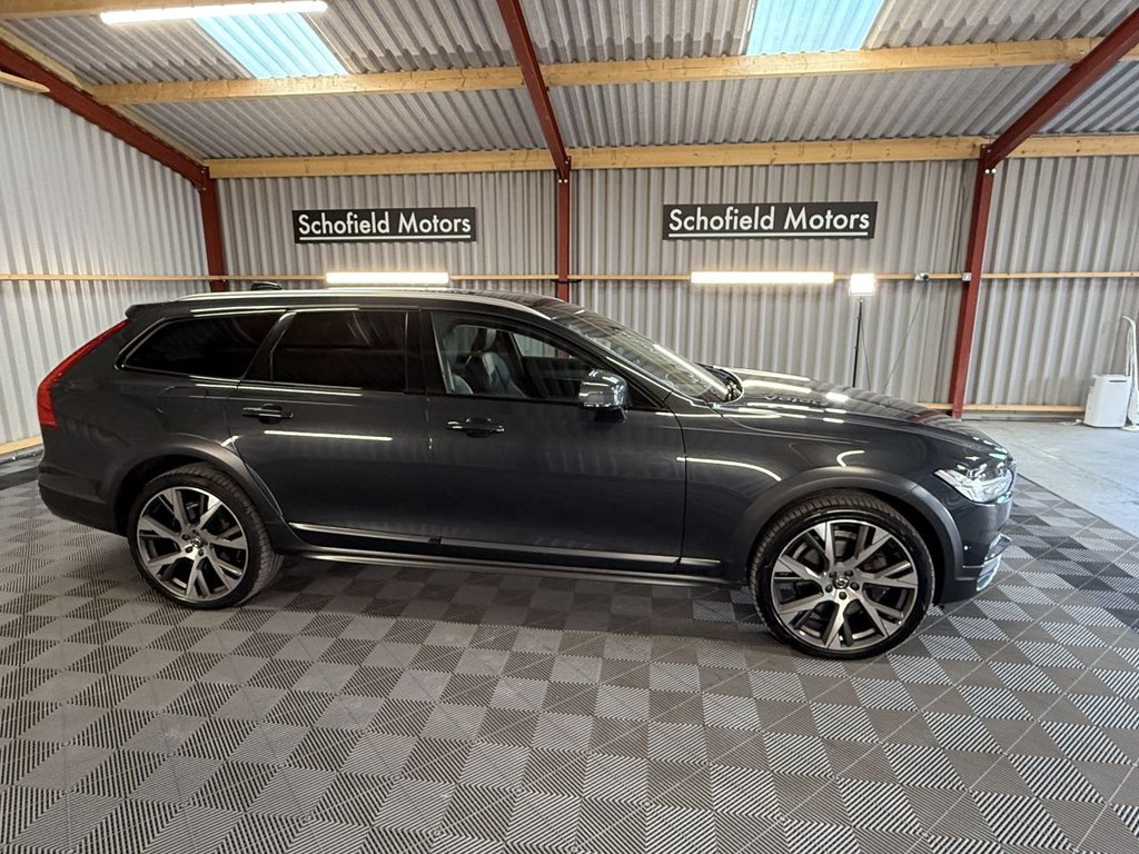 Used Volvo V90 2018 for sale - 76048428: Photo 42