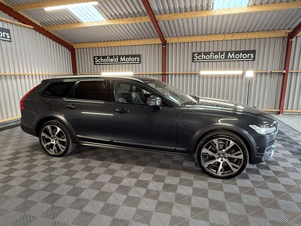 Used Volvo V90 2018 for sale - 76048428: Photo 44