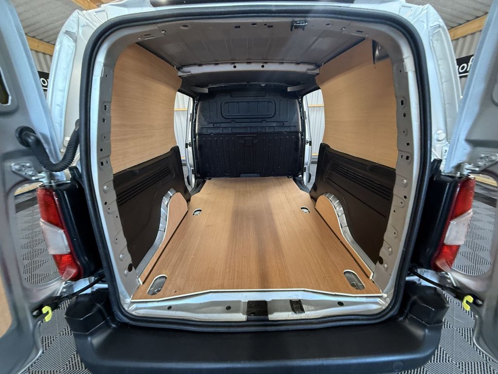 Used Vauxhall Combo 2021 for sale - 76758712: Photo 28