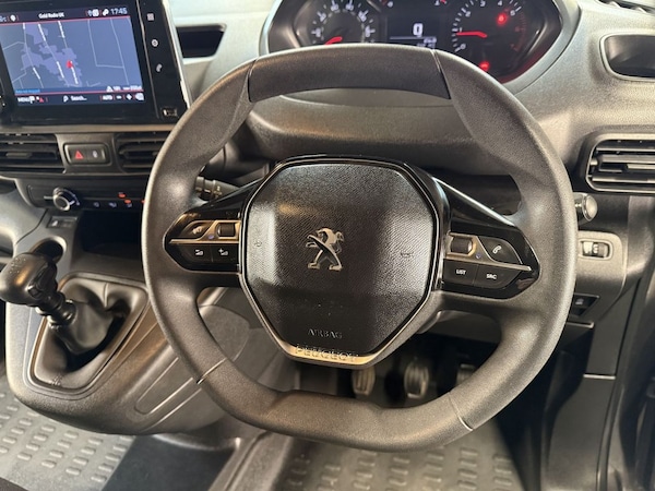 Used Peugeot Partner 2019 for sale - 76266771: Photo 37
