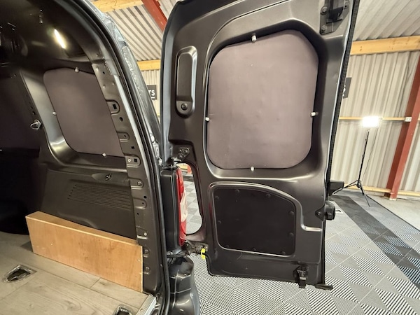 Used Peugeot Partner 2019 for sale - 76266771: Photo 48