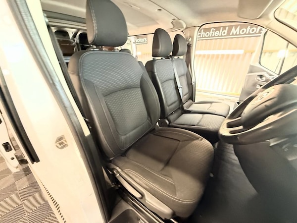Used Vauxhall Vivaro 2016 for sale - 76173165: Photo 16