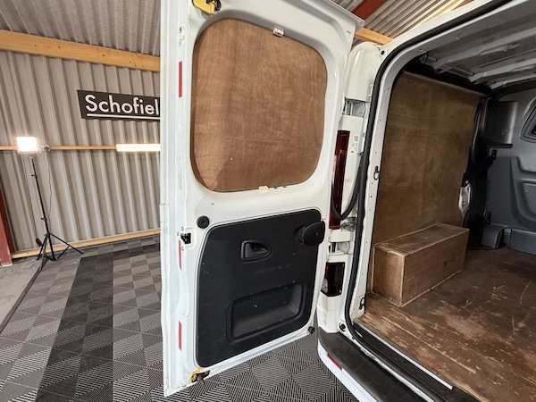 Used Vauxhall Vivaro 2016 for sale - 76173165: Photo 29