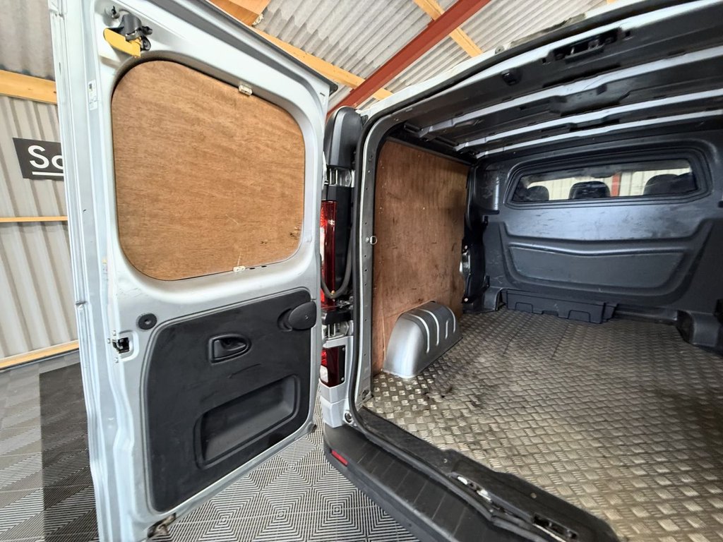 Used Vauxhall Vivaro 2019 for sale - 76481619: Photo 47