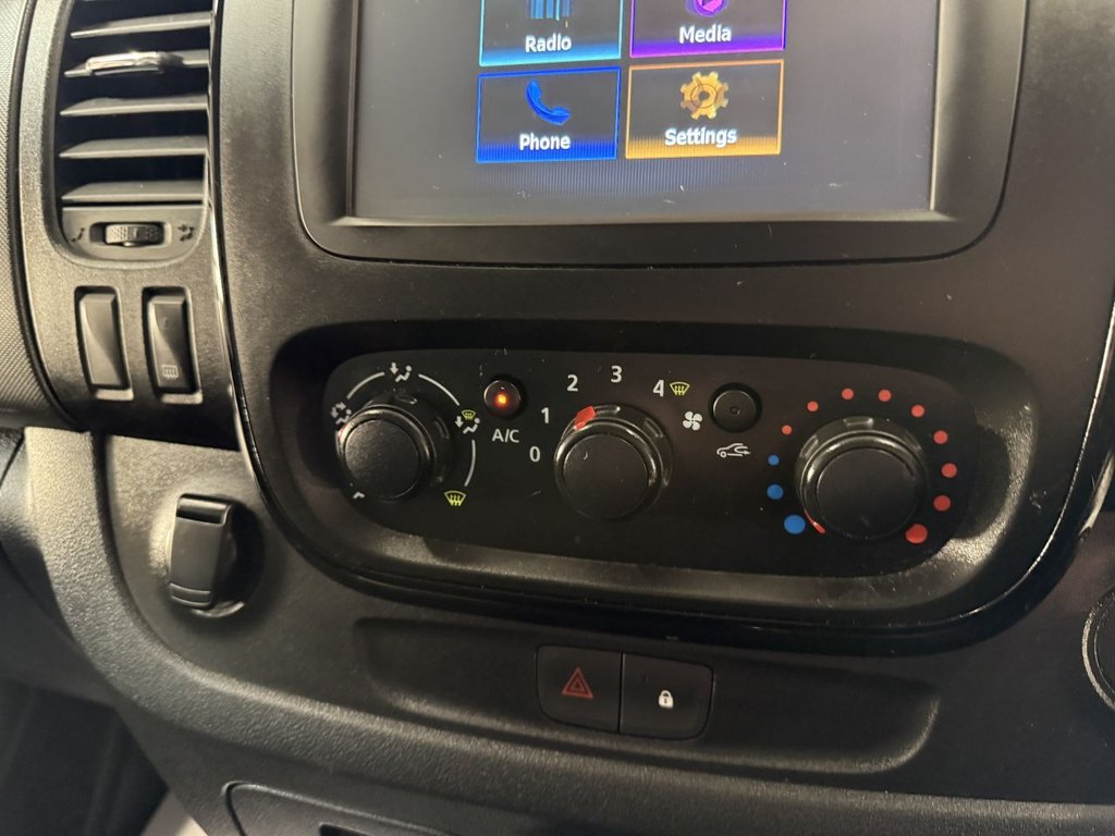 Used Vauxhall Vivaro 2018 for sale - 76286104: Photo 38
