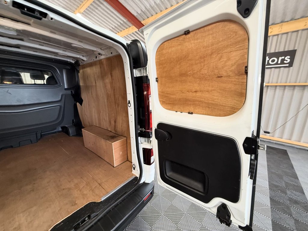 Used Vauxhall Vivaro 2018 for sale - 76286104: Photo 48