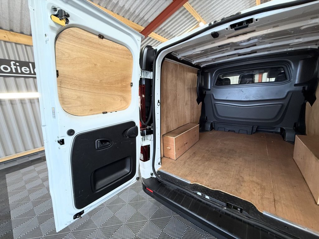 Used Vauxhall Vivaro 2018 for sale - 76286104: Photo 49