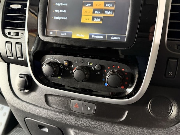 Used Renault Trafic 2019 for sale - 76172960: Photo 35