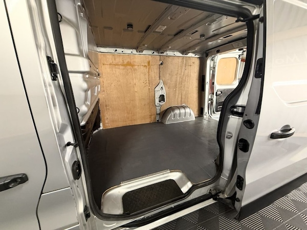 Used Renault Trafic 2019 for sale - 76172960: Photo 46