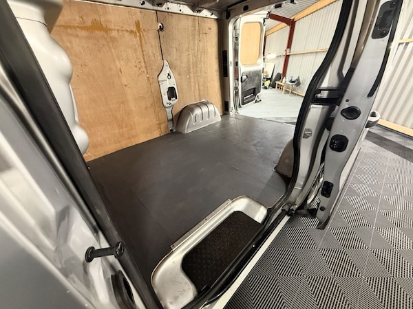 Used Renault Trafic 2019 for sale - 76172960: Photo 48