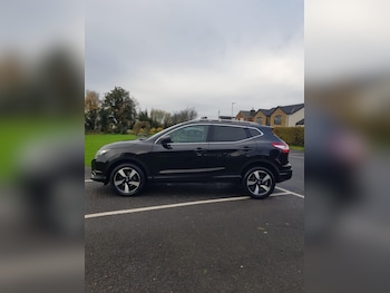 Used Nissan Qashqai 2017 for sale - 76465504: Photo