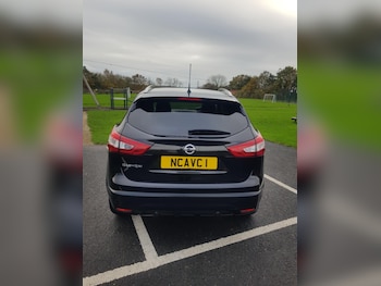 Used Nissan Qashqai 2017 for sale - 76465504: Photo