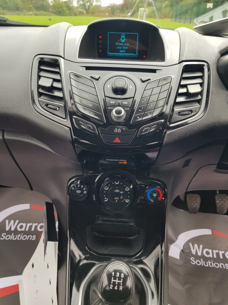 Used Ford Fiesta 2013 for sale - 75958479: Photo 11