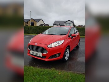 2013 (63) - 1.2 ZETEC 5DR Manual