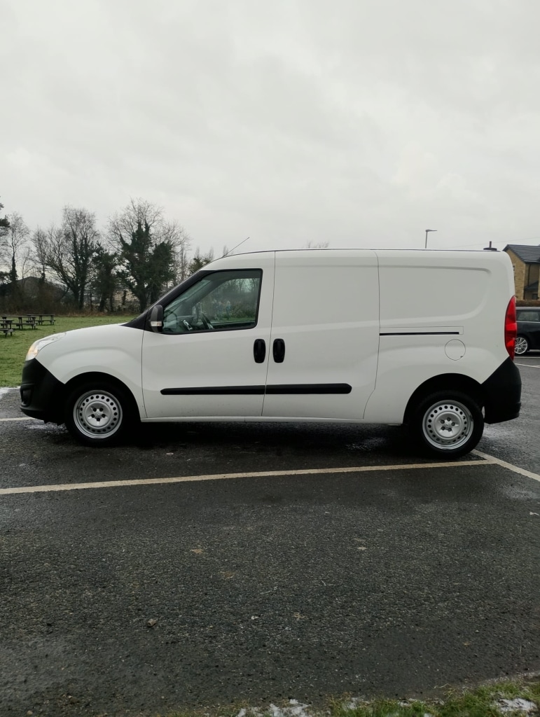 Used Vauxhall Combo 2016 for sale - 77115215: Photo 2