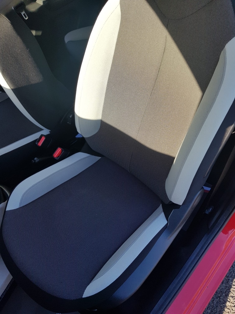 Used Toyota AYGO 2015 for sale - 76600188: Photo 15