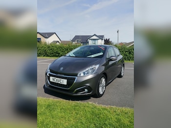 Used Peugeot 208 2018 for sale - 78972316: Photo