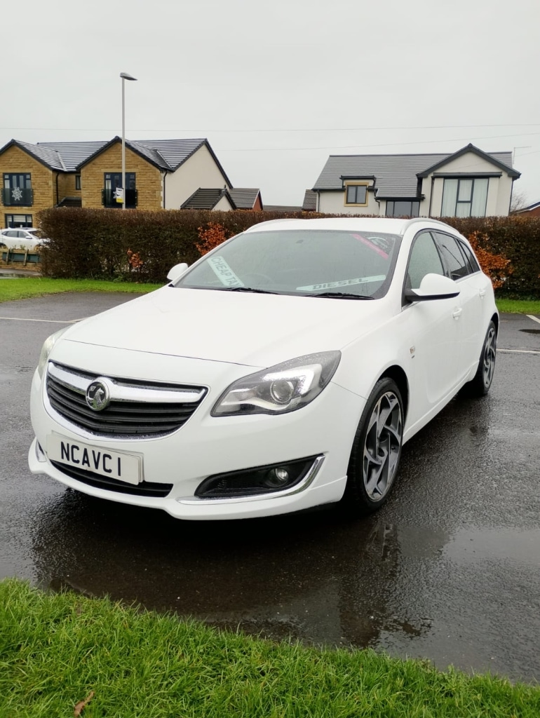Used Vauxhall Insignia 2015 for sale - 76817472: Photo 1