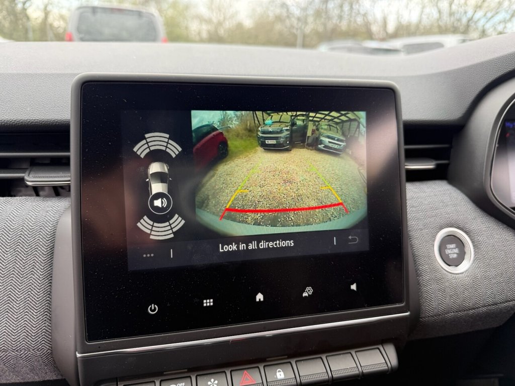 Used Renault Clio 2025 for sale - 78097140: Photo 4