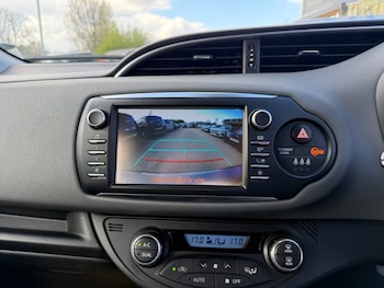 Used Toyota Yaris 2019 for sale - 78227328: Photo