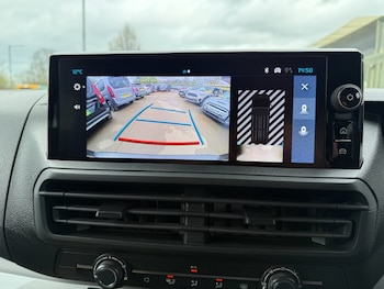 Used Citroen Space Tourer 2024 for sale - 78200004: Photo