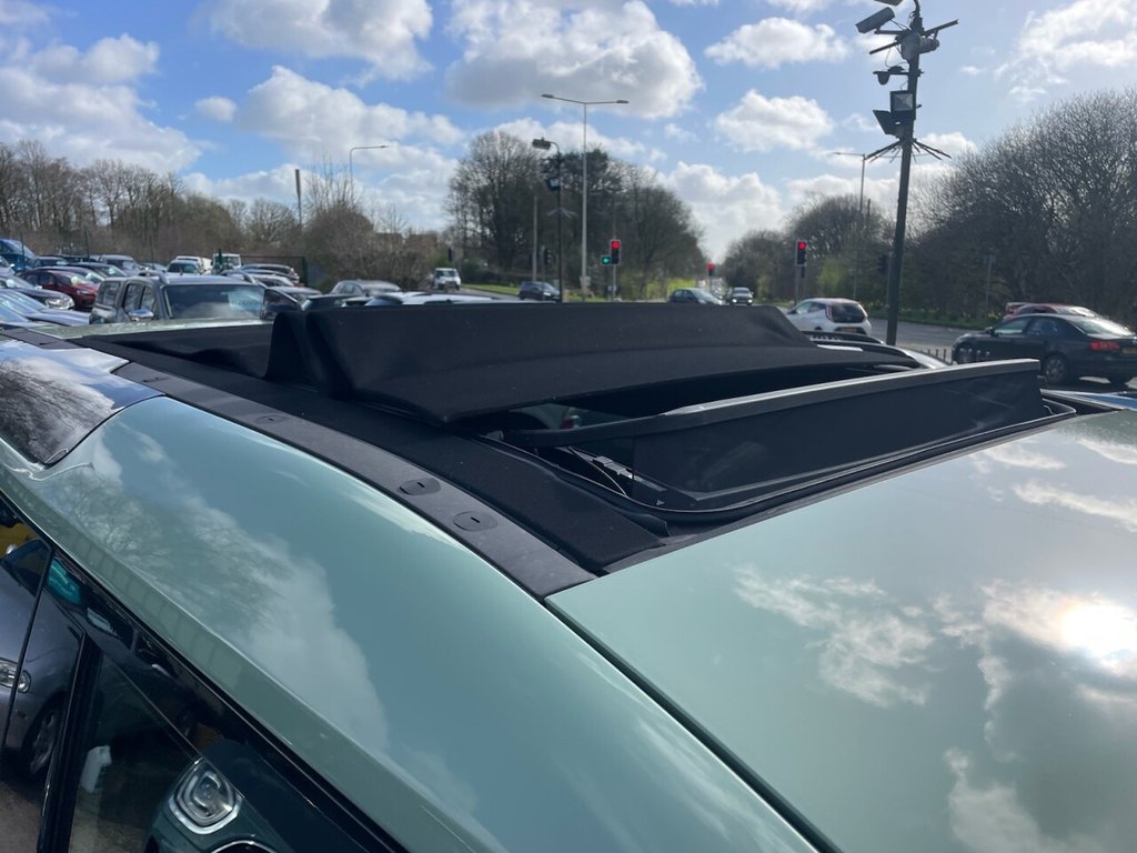 Used Land Rover Defender 2023 for sale - 76706410: Photo 13