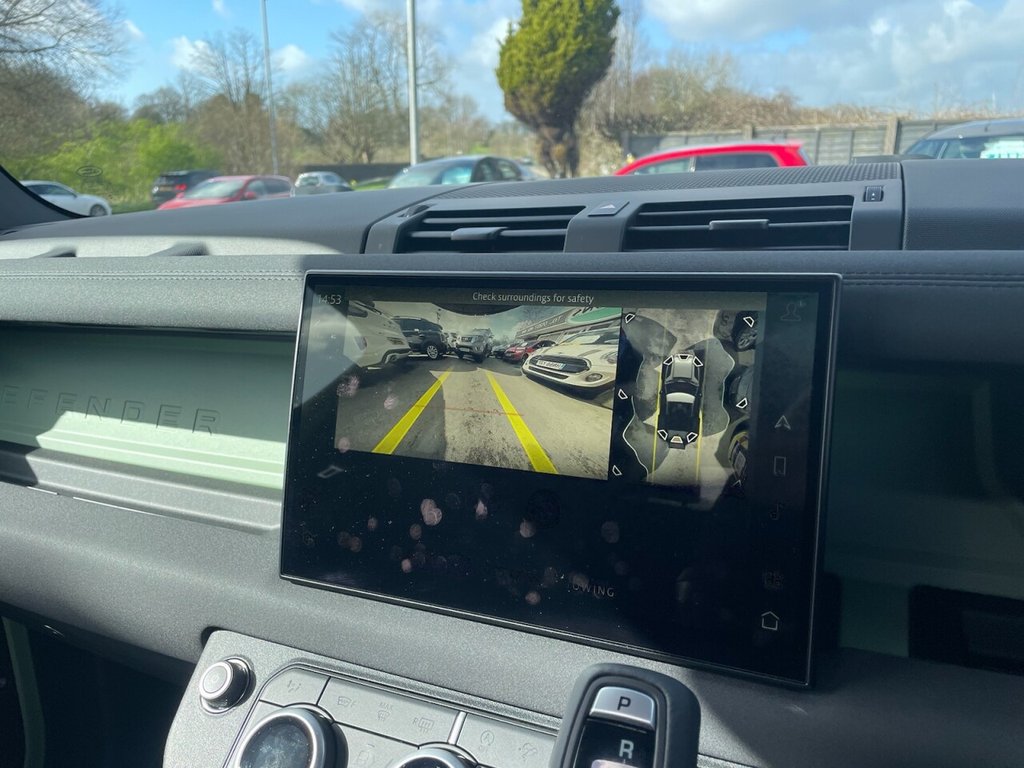 Used Land Rover Defender 2023 for sale - 76706410: Photo 27