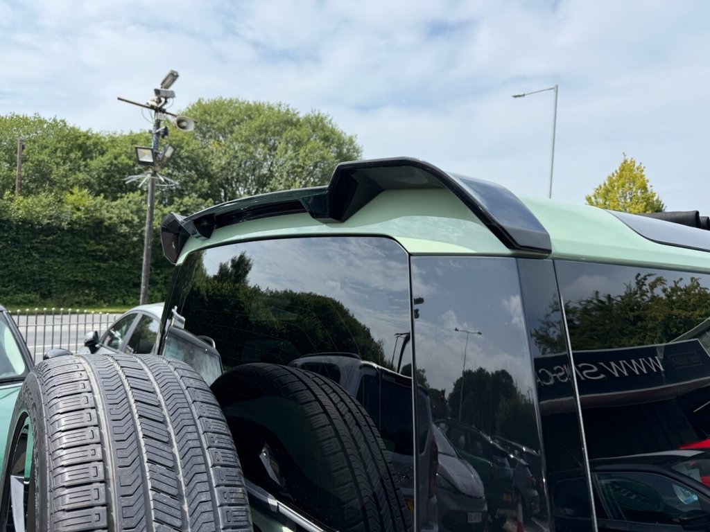 Used Land Rover Defender 2023 for sale - 76706410: Photo 33