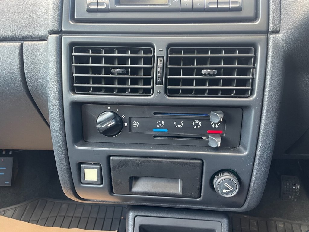 Used Citroen AX 1996 for sale - 76706409: Photo 17