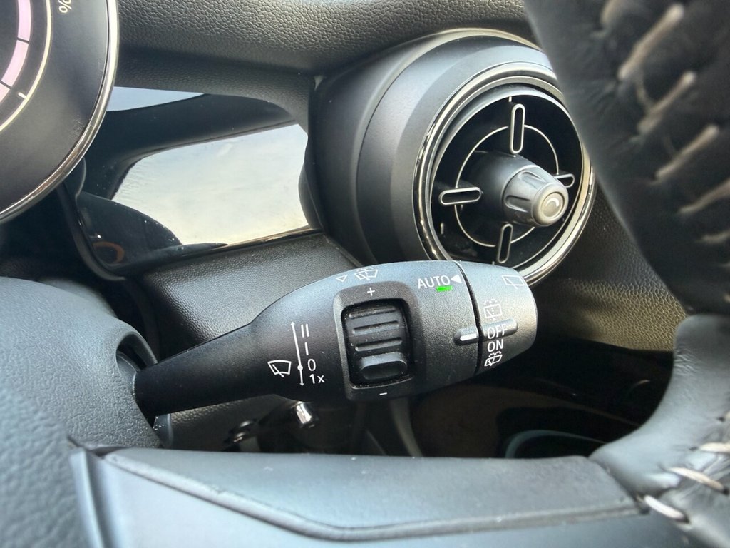 Used MINI Electric Hatch 2023 for sale - 76706406: Photo 30