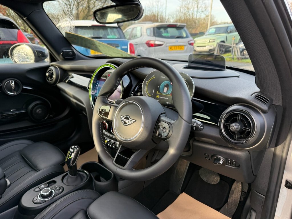 Used MINI Electric Hatch 2023 for sale - 76706406: Photo 31