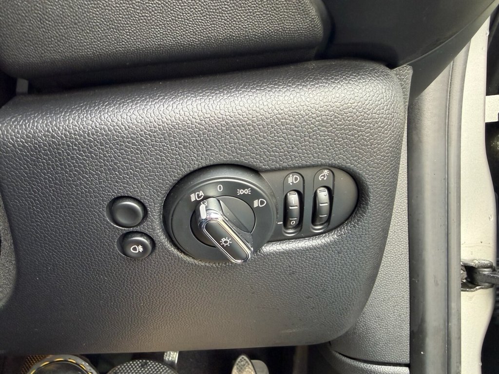 Used MINI Electric Hatch 2023 for sale - 76706406: Photo 32