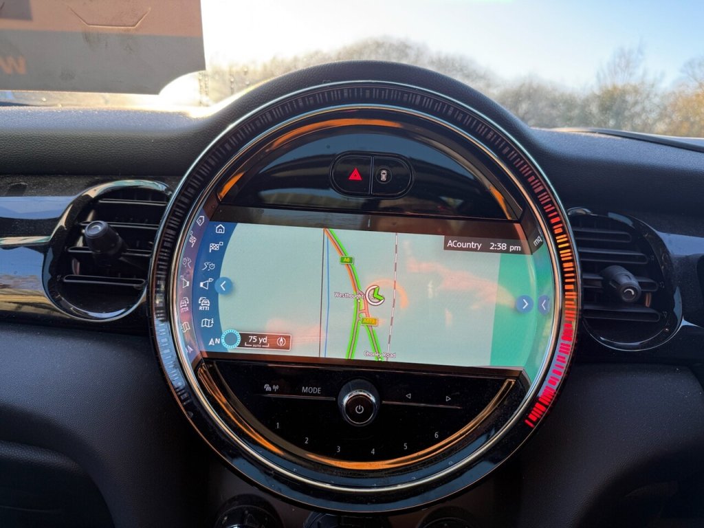 Used MINI Hatch 2023 for sale - 76706406: Photo 4