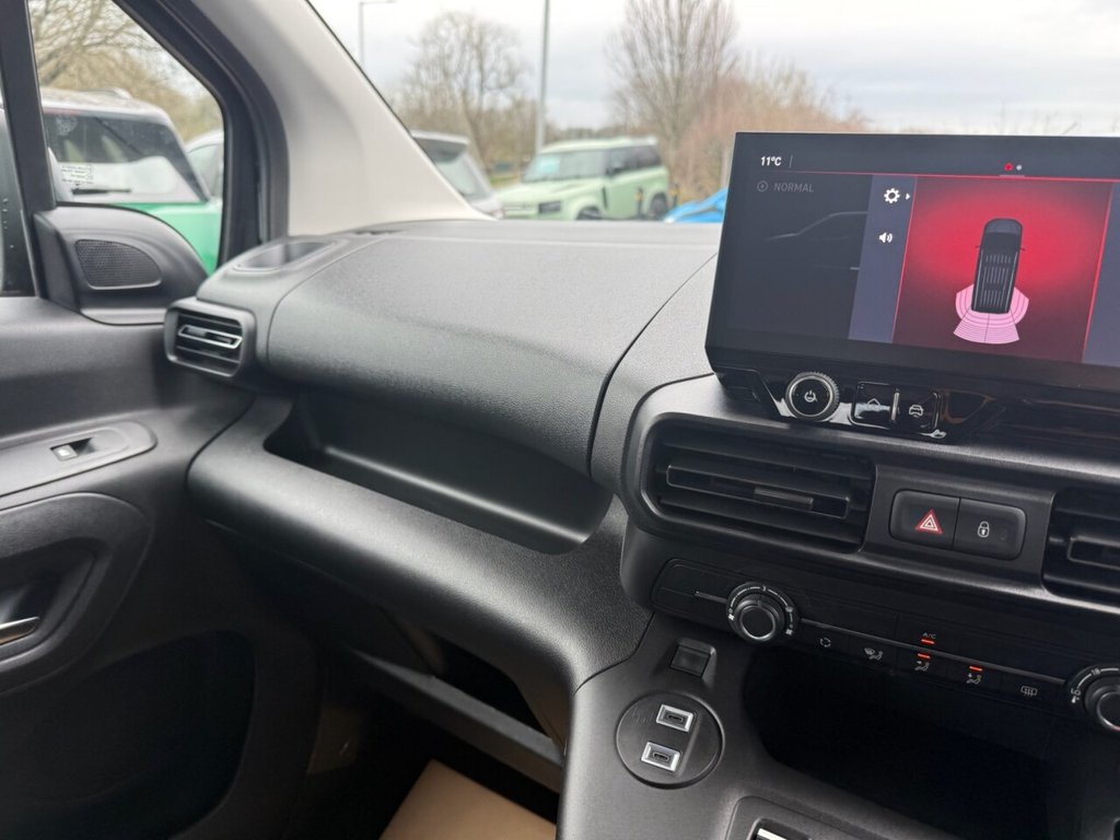 Used Vauxhall Combo Life Electric 2026 for sale - 77621580: Photo 13