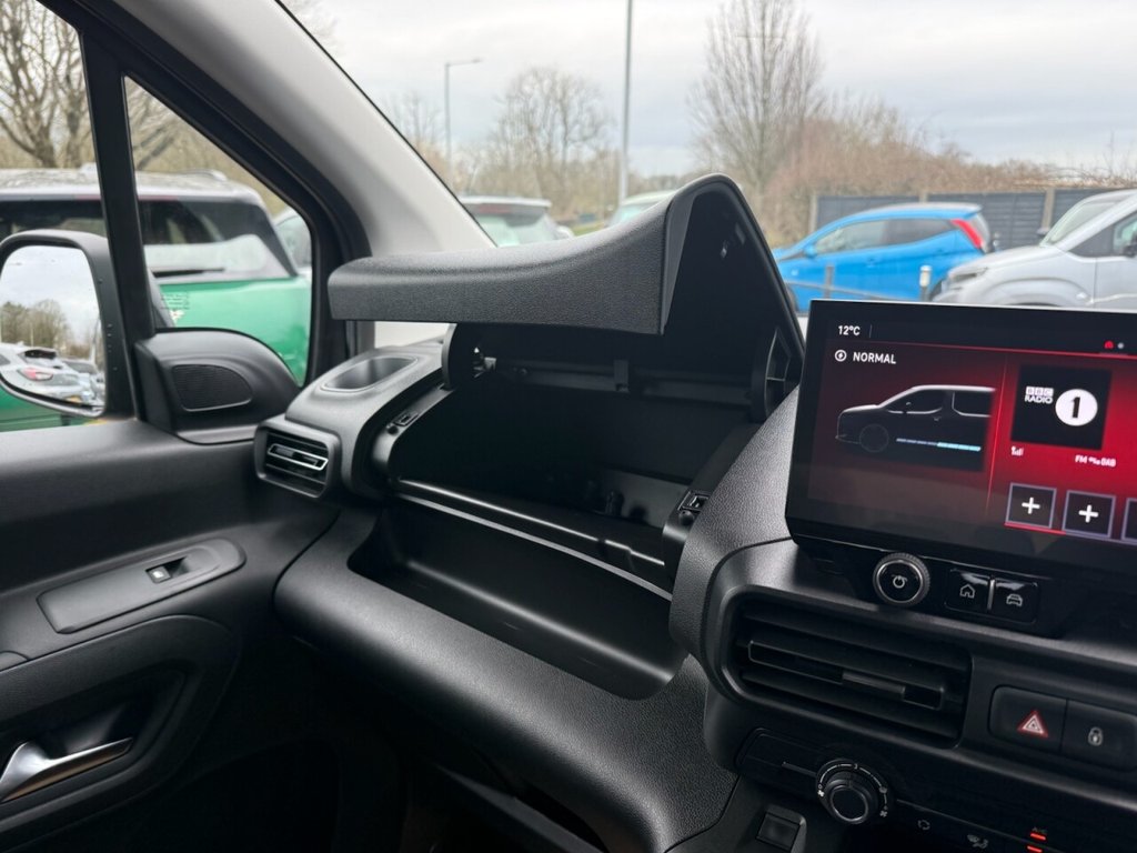 Used Vauxhall Combo Life Electric 2026 for sale - 77621580: Photo 14