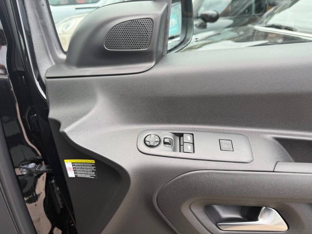 Used Vauxhall Combo Life Electric 2026 for sale - 77621580: Photo 25