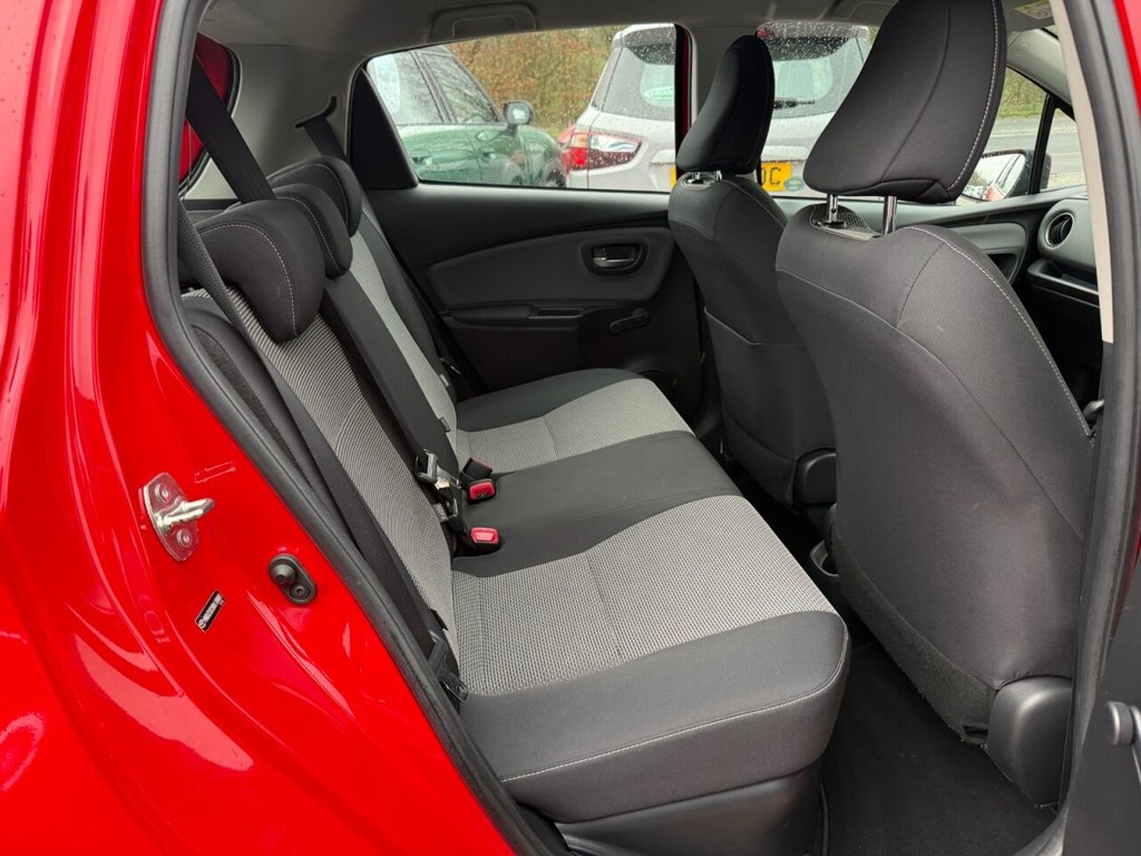 Used Toyota Yaris 2015 for sale - 77642942: Photo 27