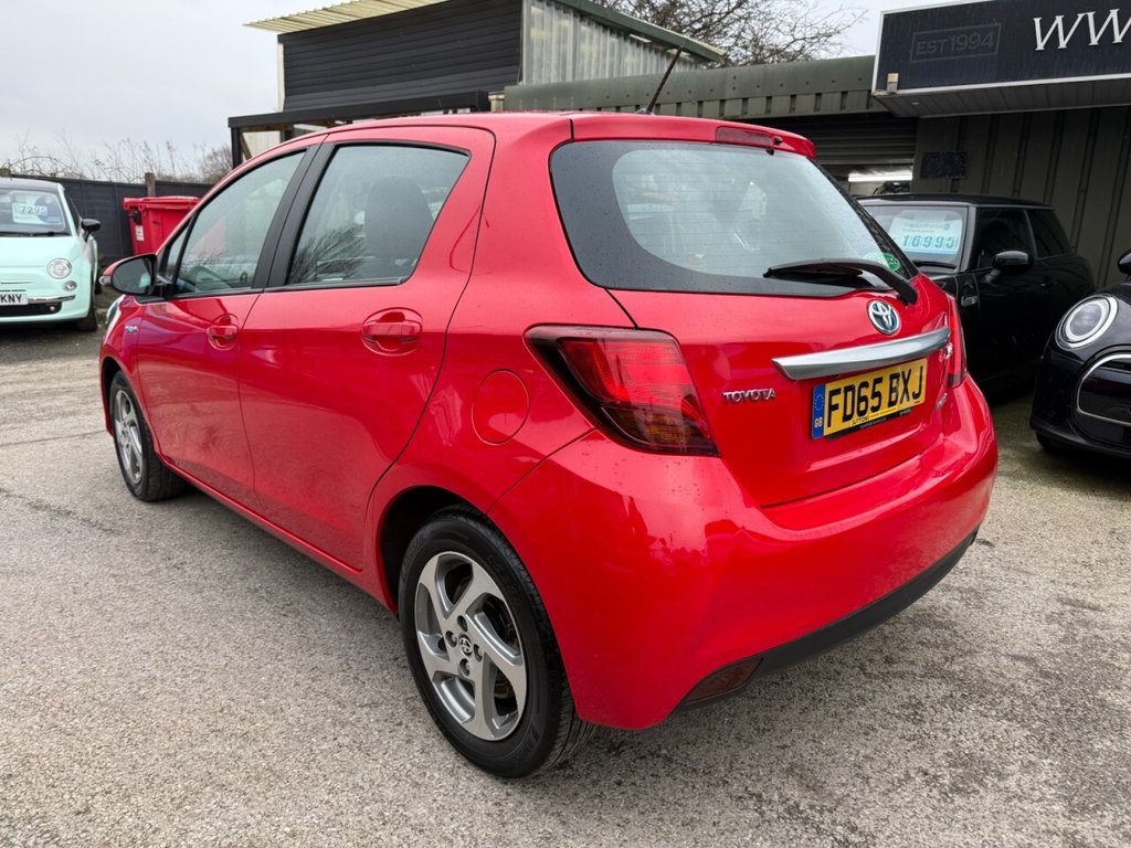 Used Toyota Yaris 2015 for sale - 77642942: Photo 9