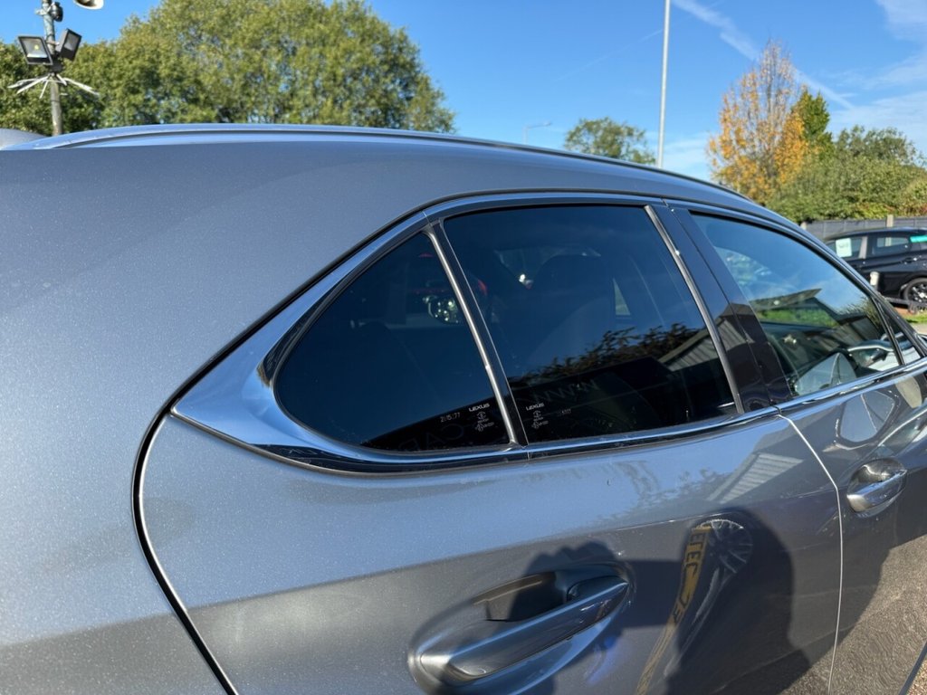 Used Lexus UX 2025 for sale - 76706356: Photo 17