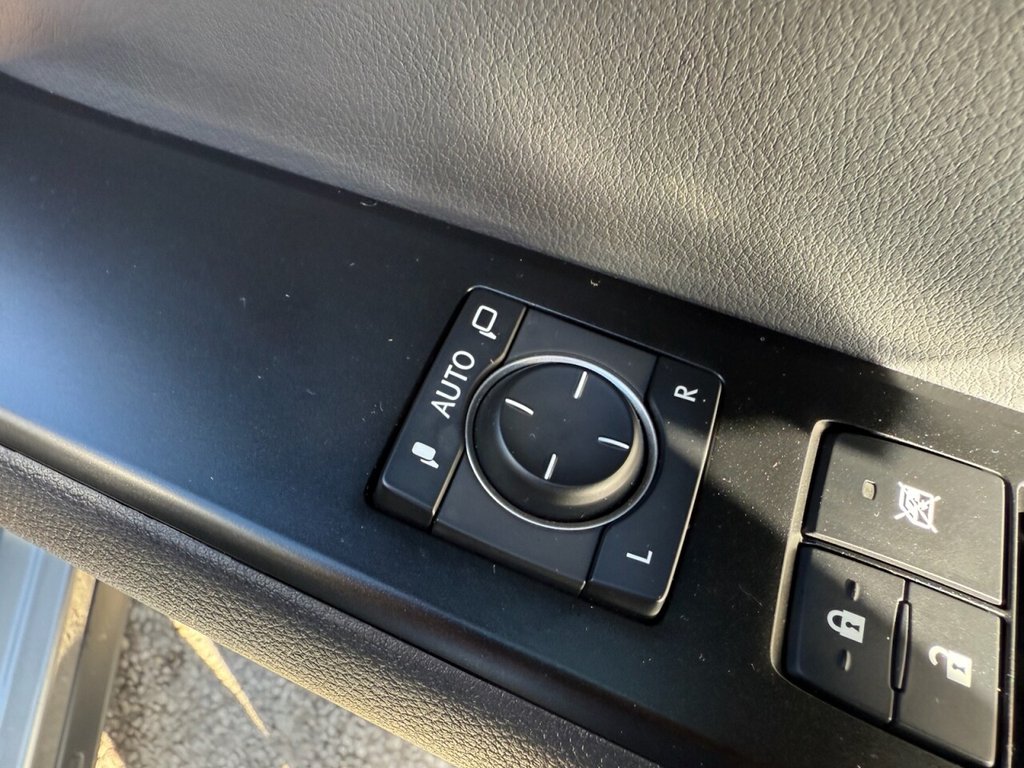 Used Lexus UX 2025 for sale - 76706356: Photo 29