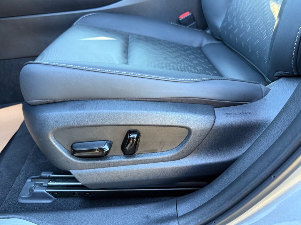 Used Lexus UX 2025 for sale - 76706356: Photo 40