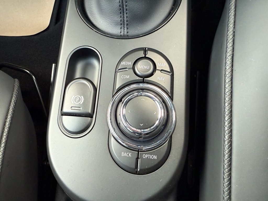 Used MINI Hatch 2023 for sale - 76706363: Photo 28