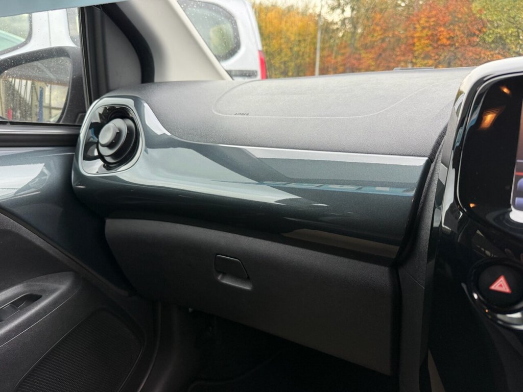 Used Toyota AYGO 2018 for sale - 76706362: Photo 14